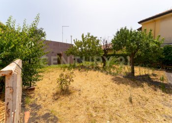 Villa Tremestieri (31) - Villa Via Michelangelo Buonarroti 4, Tremestieri Etneo - foto 28