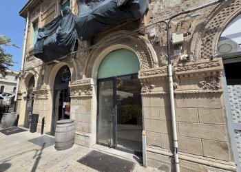 20260720_145936 - Commercial Premises Via Cesare Battisti 27, Messina - photo 2