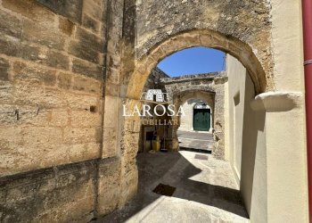 35 - Casa indipendente Via Giuseppe Grassi 17, Castri di Lecce - foto 2