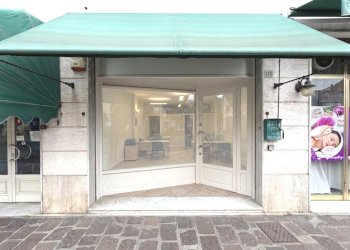 AG (1) - Real Estate Brokerage Agency Via Aurelia 178, San Bartolomeo al Mare - photo 2