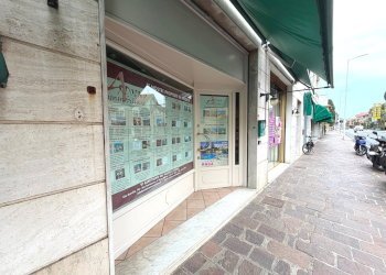 AG (10) - Real Estate Brokerage Agency Via Aurelia 178, San Bartolomeo al Mare - photo 11