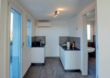 26 - Two-room apartment Strada Cornazzano 17, Parma - photo 8