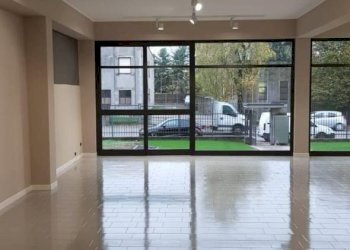 c8d2b33efd2c4330b727d5c038bdebdd - Commercial Premises Modena (neighborhood Crocetta) - photo 1