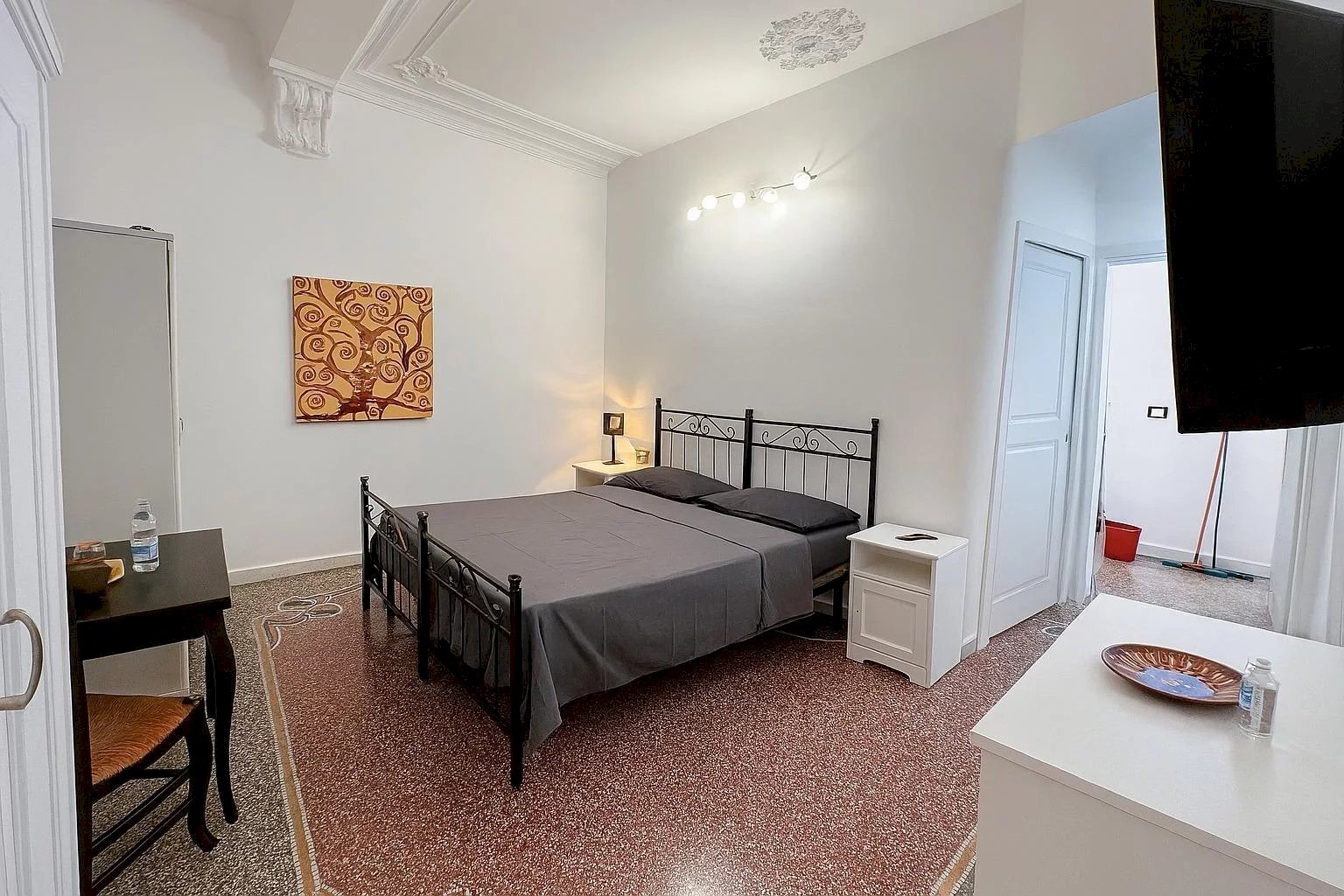Negozio Via Privata Chiesa delle Grazie, Genova (zona Sampierdarena) - foto 3