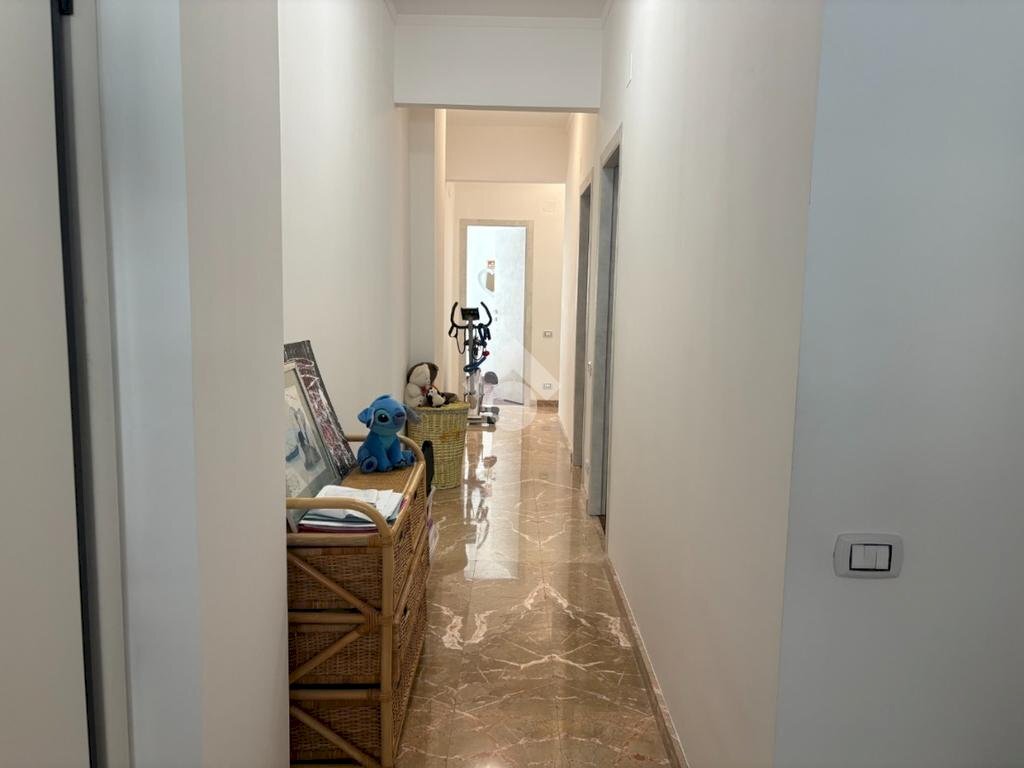Three-room apartment Via Amendola, Rapallo - photo 2
