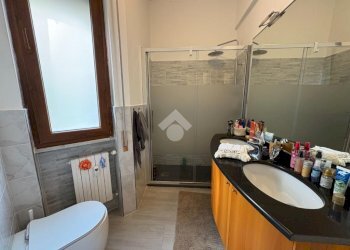 Three-room apartment Via Amendola, Rapallo - photo 13