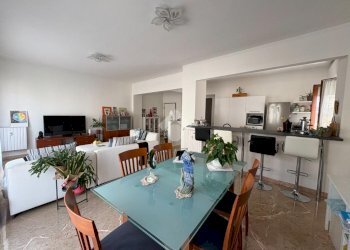 Two-room apartment Via Amendola, Rapallo - photo 5