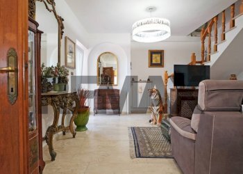 Villa Piazza Chiesa di Murta, 4 
 Bolzaneto, Genova (zona Bolzaneto) - foto 9