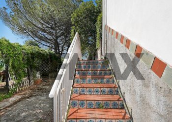Villa Piazza Chiesa di Murta, 4 
 Bolzaneto, Genova (zona Bolzaneto) - foto 44