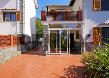 Villa Piazza Chiesa di Murta, 4 
 Bolzaneto, Genova (zona Bolzaneto) - foto 47