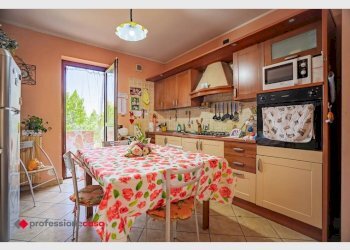 Apartment Via Monte Ghinivert, 1, Pinerolo - photo 12