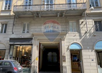 One-room apartment Centro, Torino, Torino (neighborhood Centro) - photo 2