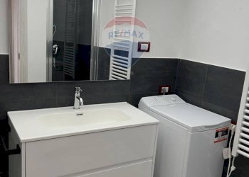 One-room apartment Centro, Torino, Torino (neighborhood Centro) - photo 11