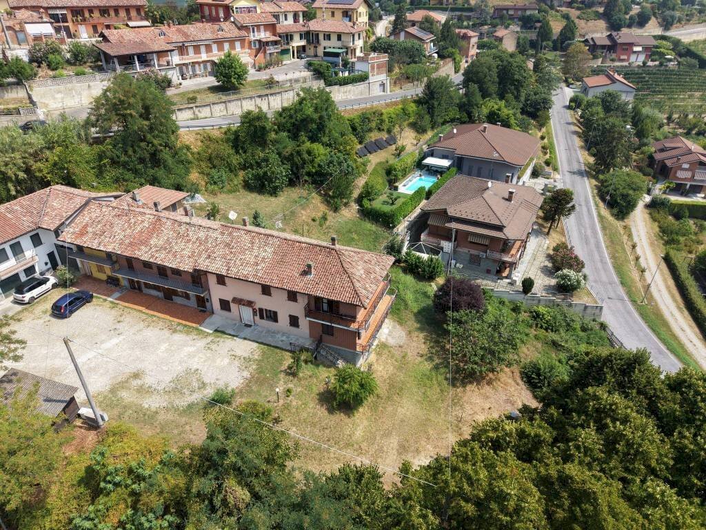 Independent house Castagnito - photo 2