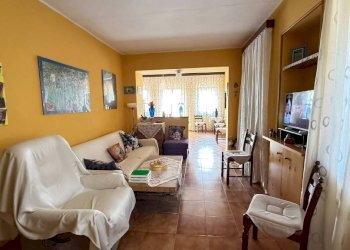 Independent house Castagnito - photo 23