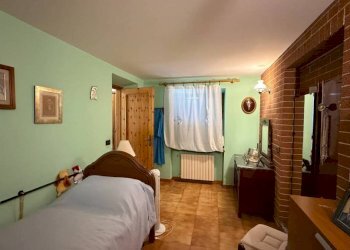 Independent house Castagnito - photo 36