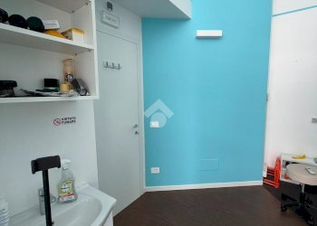 Negozio Negozio Bruno Cassinari, Milano (zona Rogoredo) - foto 11