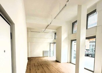 Negozio Negozio Via Freikofel, Milano (zona Rogoredo) - foto 3