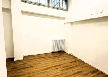 Negozio Negozio Via Freikofel, Milano (zona Rogoredo) - foto 12