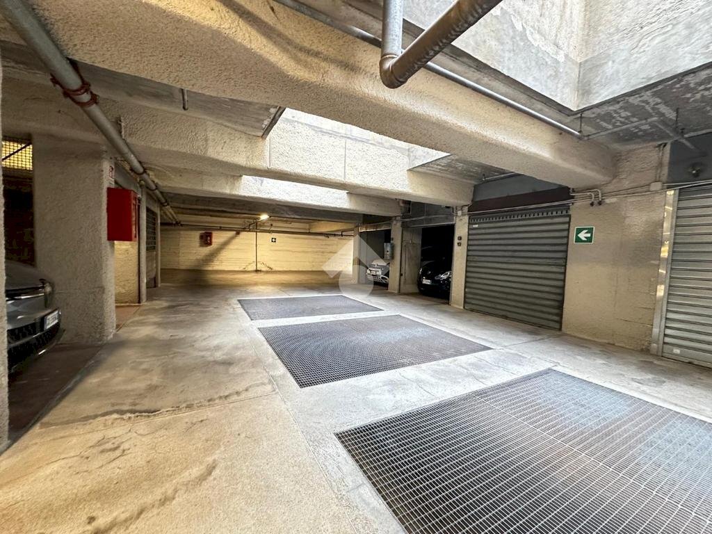Posto Auto Via Giuseppe Frua, Milano (zona Washington) - foto 3