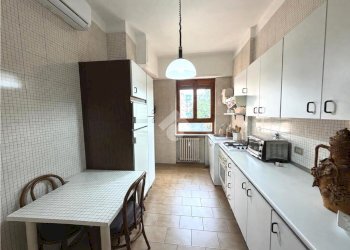 Apartment Via Cesare Balbo, Torino (neighborhood Vanchiglia) - photo 4