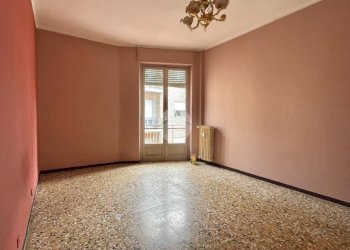 Three-room apartment Via S. Giovanni Bosco, Asti - photo 8