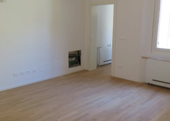 Four-room apartment Bologna (neighborhood Centro Storico) - photo 15