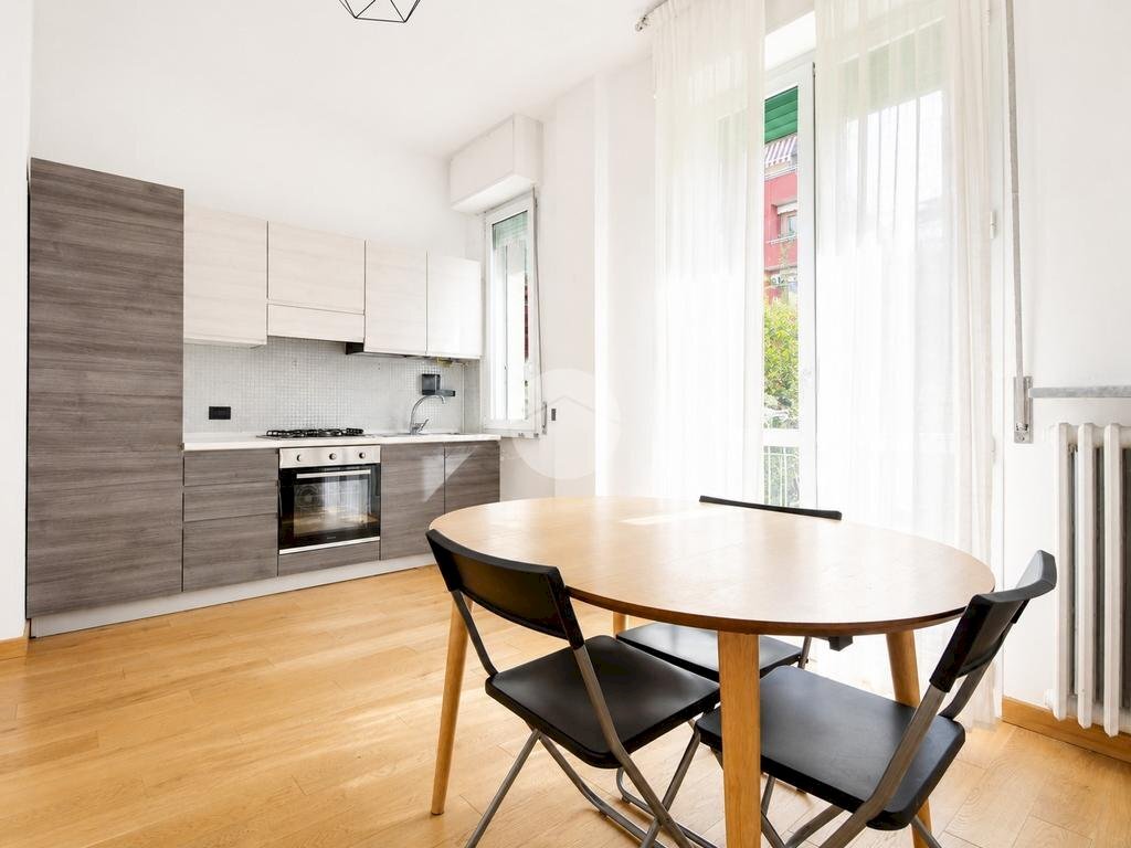 Two-room apartment Piazzale Francesco Accursio, Milano - photo 1