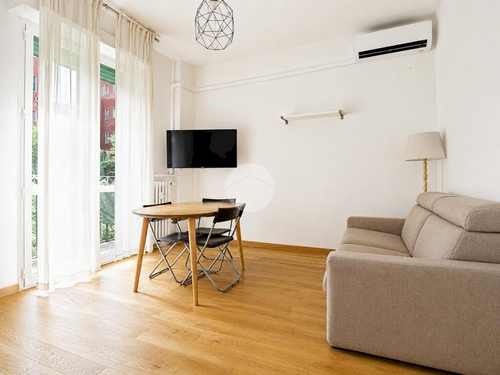 Two-room apartment Piazzale Francesco Accursio, Milano - photo 3
