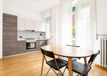 Two-room apartment Piazzale Francesco Accursio, Milano - photo 1