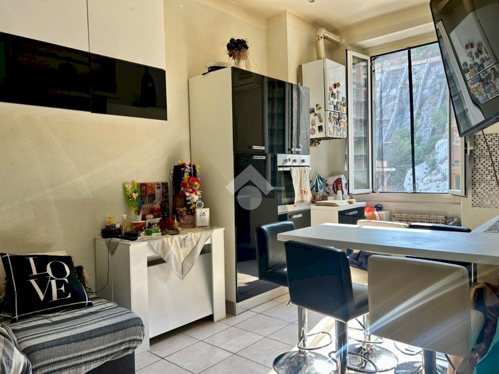 Bilocale Via Digione, Genova (zona San Teodoro) - foto 1