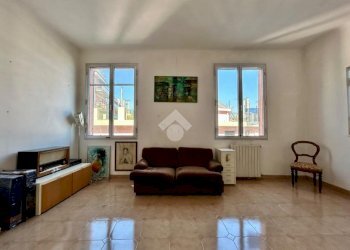Trilocale Via san fermo, Genova (zona San Teodoro) - foto 5
