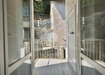 Two-room apartment Via Santuario, Savona (neighborhood Santuario) - photo 9