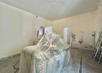 Two-room apartment Via Santuario, Savona (neighborhood Santuario) - photo 9