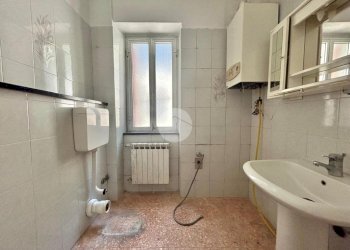 Two-room apartment Via Santuario, Savona (neighborhood Santuario) - photo 12