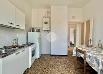 Three-room apartment Via Mignone, Savona (neighborhood Villapiana) - photo 5