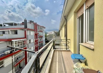 Three-room apartment Via Mignone, Savona (neighborhood Villapiana) - photo 9