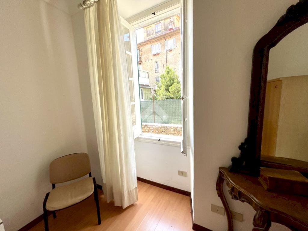 Four-room apartment Via giacomo agnesi, Imperia - photo 3