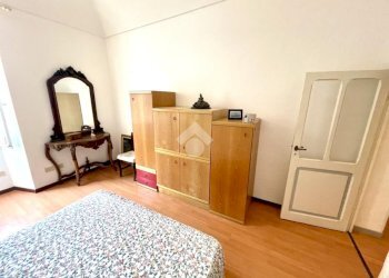 Four-room apartment Via giacomo agnesi, Imperia - photo 4