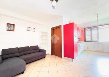 One-room apartment Via Milano, Bollate - photo 1