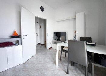 Two-room apartment Via Pietro Mascagni, Cormano - photo 1