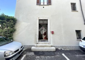 Two-room apartment Via Stefano Molli, Borgomanero - photo 2