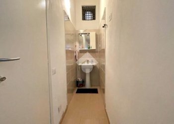 Two-room apartment Via Stefano Molli, Borgomanero - photo 10