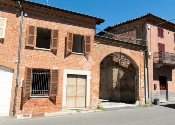 Casa semi indipendente Via Vittorio Emanuele II, Altavilla Monferrato - foto 1