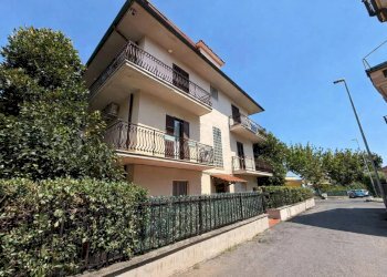 Foto 1 - Trilocale Via Marzabotto
 
15, Monterotondo - foto 1
