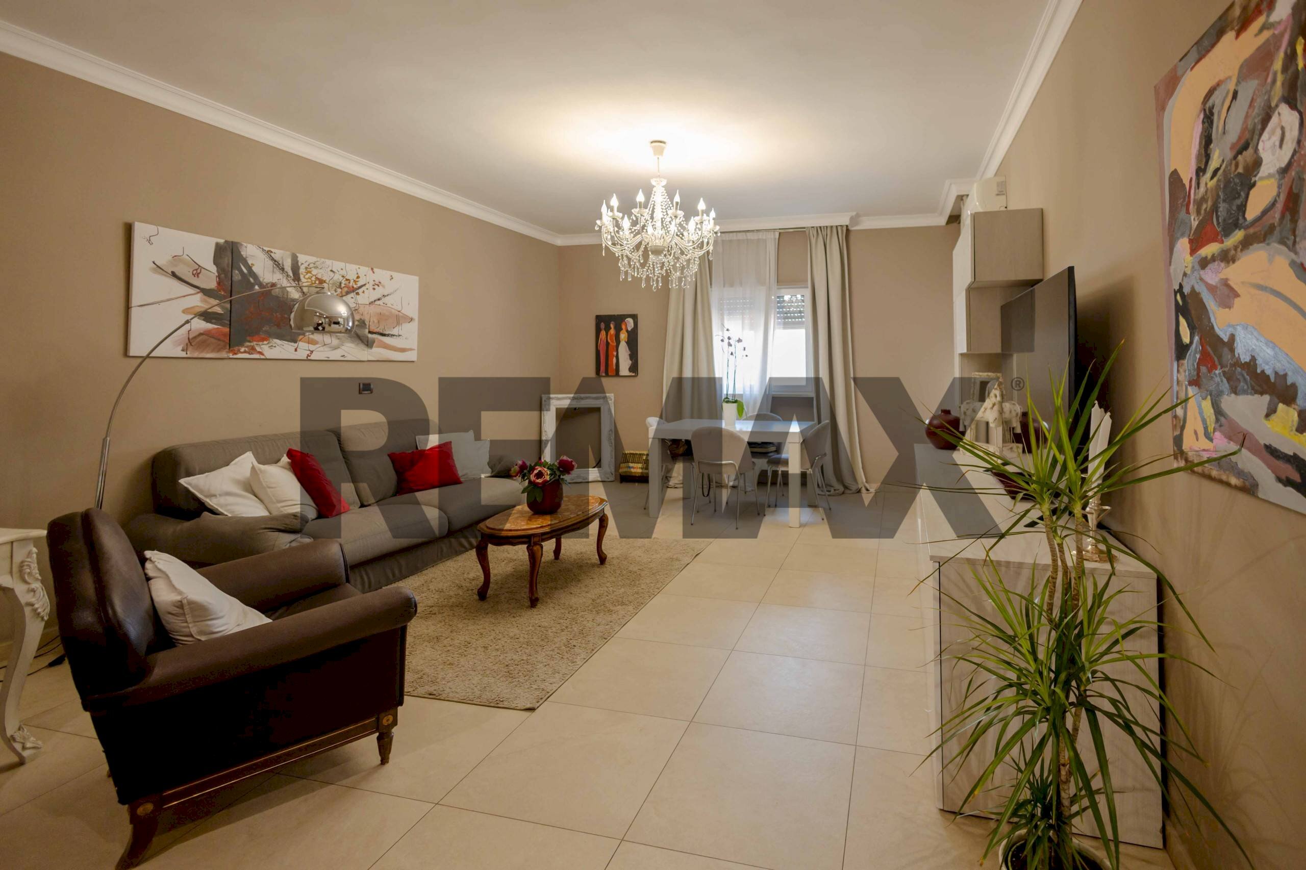 Sala da pranzo - Quadrilocale Via Madonna delle Grazie
39, Rutigliano - foto 2