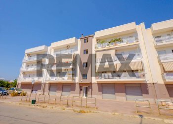 Edificio all\'aperto - Quadrilocale Via Madonna delle Grazie
39, Rutigliano - foto 1