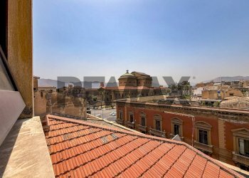 Edificio all\'aperto - Attico Via Ruggiero Settimo
 
7, Palermo - foto 4