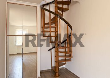 Scale - Attico Via Ruggiero Settimo
 
7, Palermo - foto 8