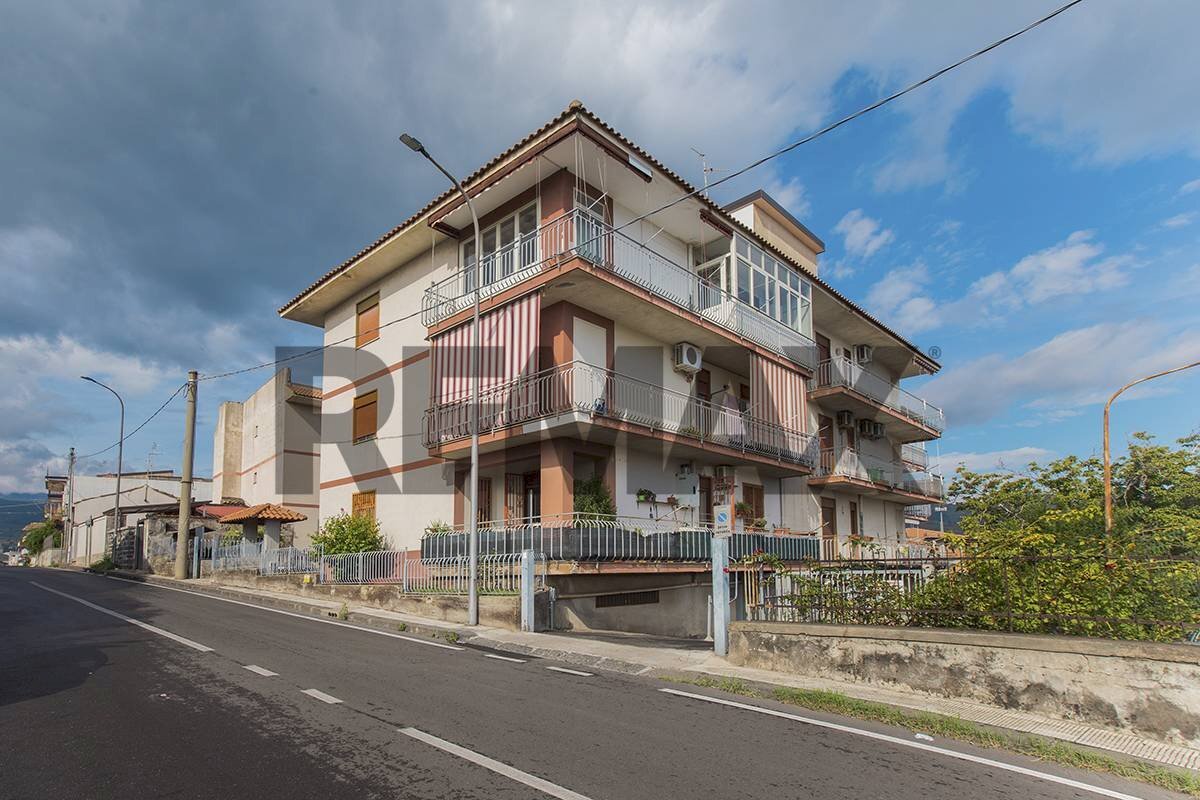 Edificio all\'aperto - Appartamento Via Marina
 
125, Fiumefreddo di Sicilia - foto 1